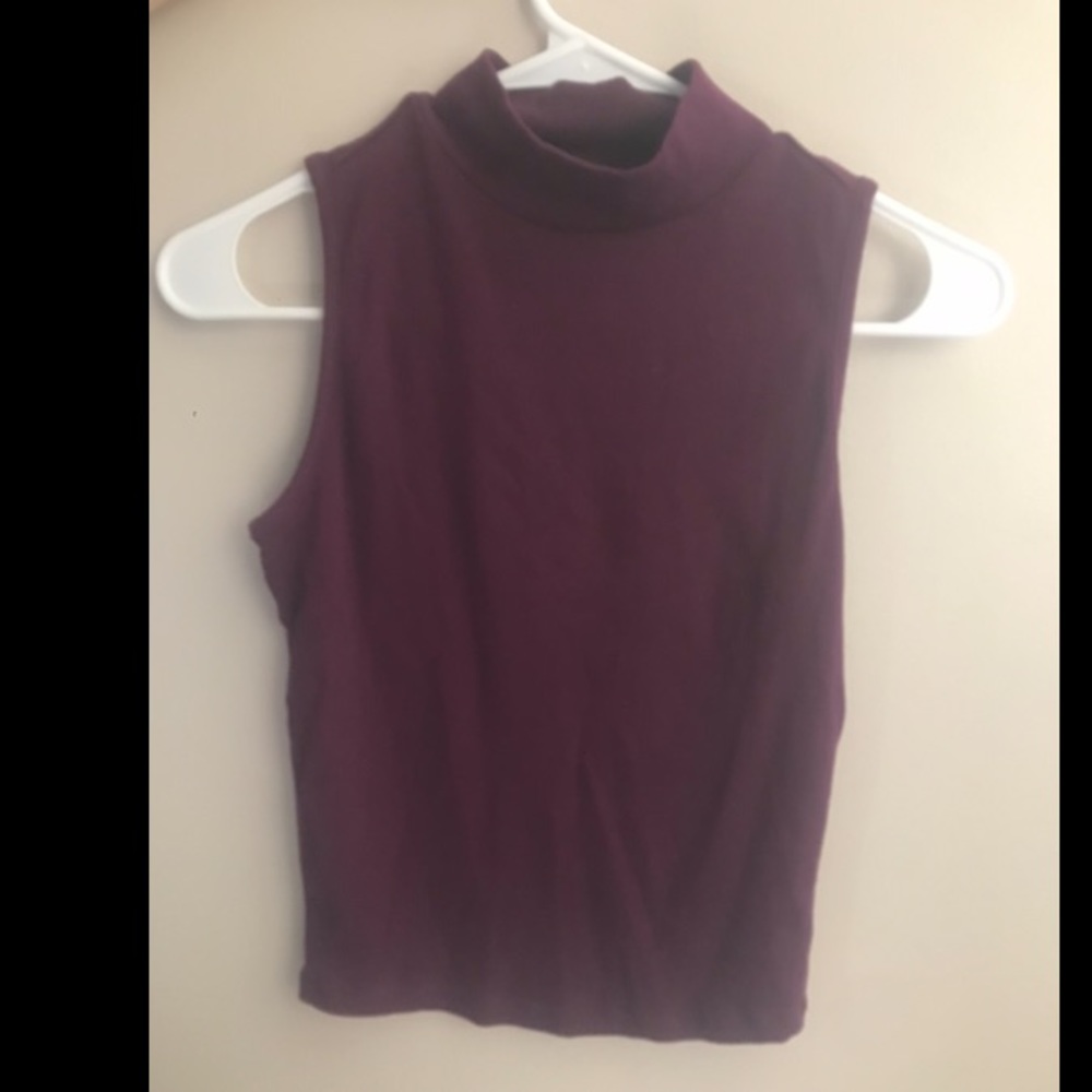 Mock neck sleeveless top